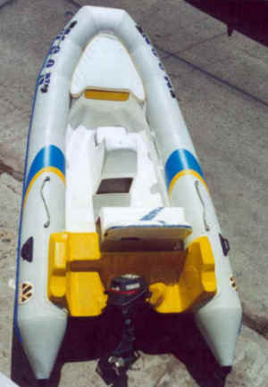 BOTE SEMIRRIGIDO MOON 440 TURISMO