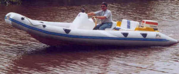 MOON 560 Sport Tourism Rigid Hull Inflatable Boat RIBs Lunamar Boatyards