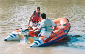 MOON 310 Dinghy Rigid Hull Inflatable Boat RIBs Lunamar Boatyards