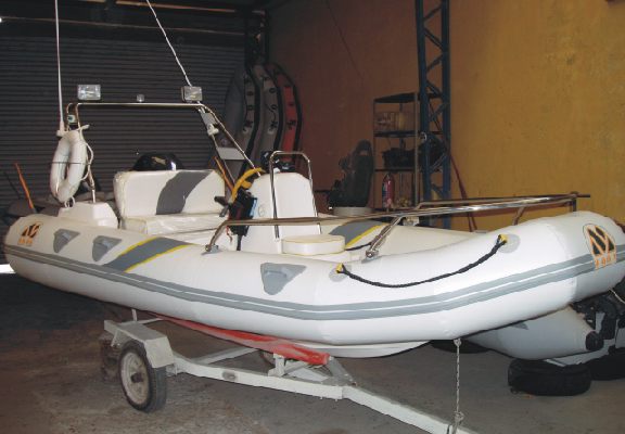 semi rigid inflatable boat full equippment EC Homologed