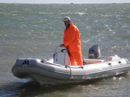 MOON 560 RIB ribs rigid inflatable boats fishing sharks. Semirrigidas neumaticas inflables pesca tiburon