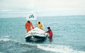 Embarcacion semirrigido MOON 540 Oceano en estrecho de Magallanes