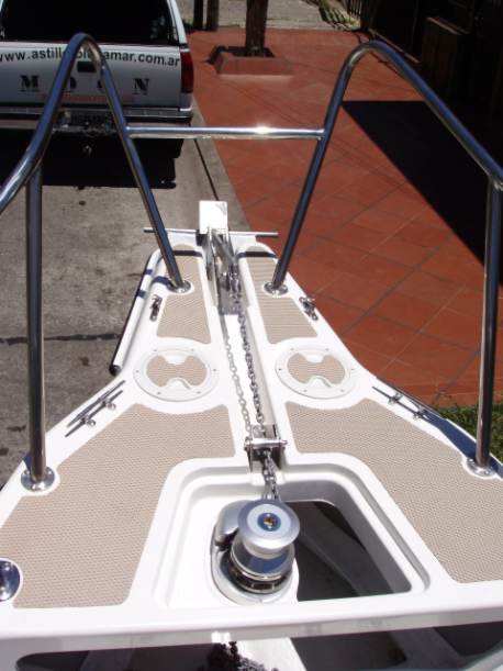 anchor´s base in bow or anchor storage with winch and stainless steel guardrail