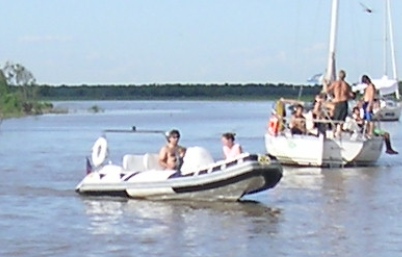 semi rgid inflatable boat 560 Ocean ROSARIO PARANA river 