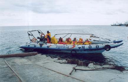 Straits of Magallean MOON 1150 work bus Work Rigid Hull Inflatable Boat Lunamar Shipyards transport and professional work