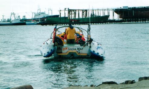 Straits of Magallean MOON 1150 work bus Work Rigid Hull Inflatable Boat Lunamar Shipyards transport and professional work