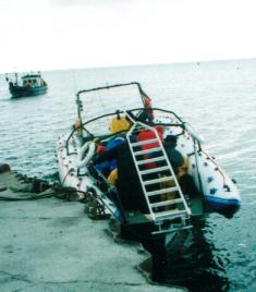 Straits of Magallean MOON 1150 work bus Work Rigid Hull Inflatable Boat Lunamar Shipyards transport and professional work