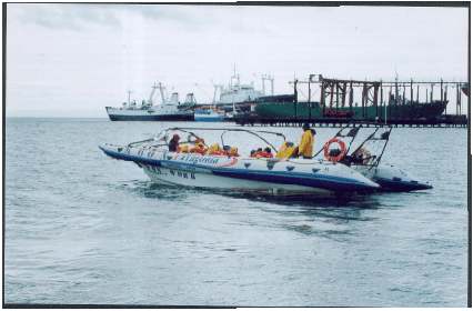 Straits of Magallean MOON 1150 work bus Work Rigid Hull Inflatable Boat Lunamar Shipyards transport and professional work