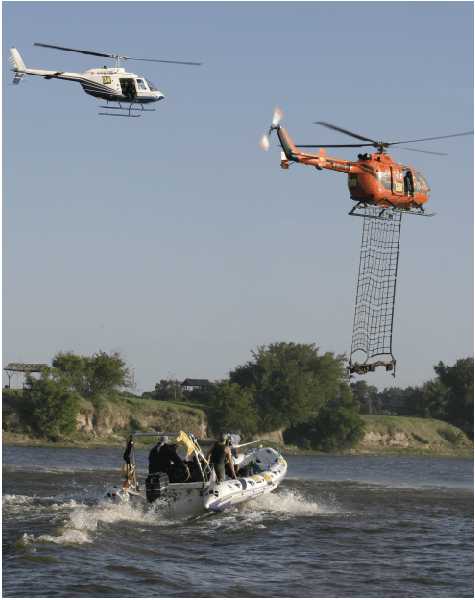 FEAR FACTOR GERMANY boat services, tv productions, risk scenes, regattas races, events, films, photographs, boats rental, MOON Ribs COURTESY of SANTIAGO LEPERA PHOTOGRAPHERS