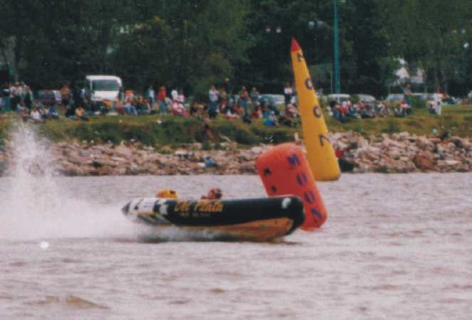 MOON inflatable buoys posters advertising via public advertisements campaigns. regatas, sport events, triathlon, swimming, sail, powerboating, etc