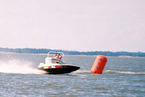 MOON inflatable buoys posters advertising via public advertisements campaigns. regatas, sport events, triathlon, swimming, sail, powerboating, etc