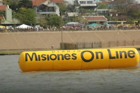 MOON inflatable buoys posters advertising via public advertisements campaigns, balls, cilynders,  donuts, containers, cones, archs, cans , bottles, etc