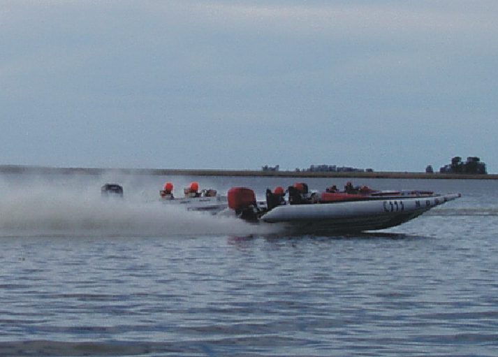 semi rigid hull inflatable Boat MOON RIB lunamar boatyard offshore races UIM