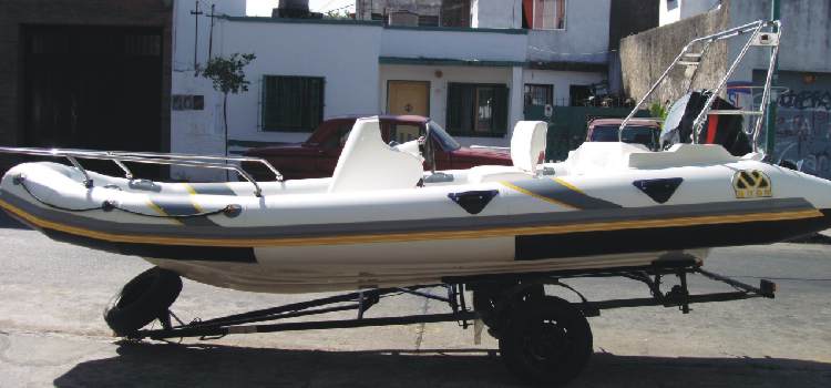 Semi rigidos MOON 560 oceano off shore EQUIPADO FULL neumaticas inflables astilleros lunamar